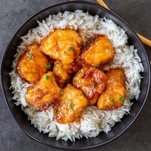 Chinese Sweet & Sour Chicken with Rice Ready Meal for 1 300-400g Retailer Brand
